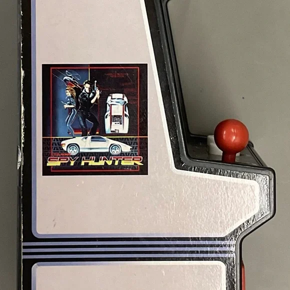 Working Spy Hunter Mini Handheld Arcade Game with Batteries - Picture 3 of 6